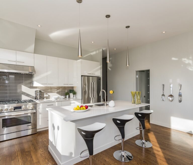 A beautiful shot of a modern house kitchen
